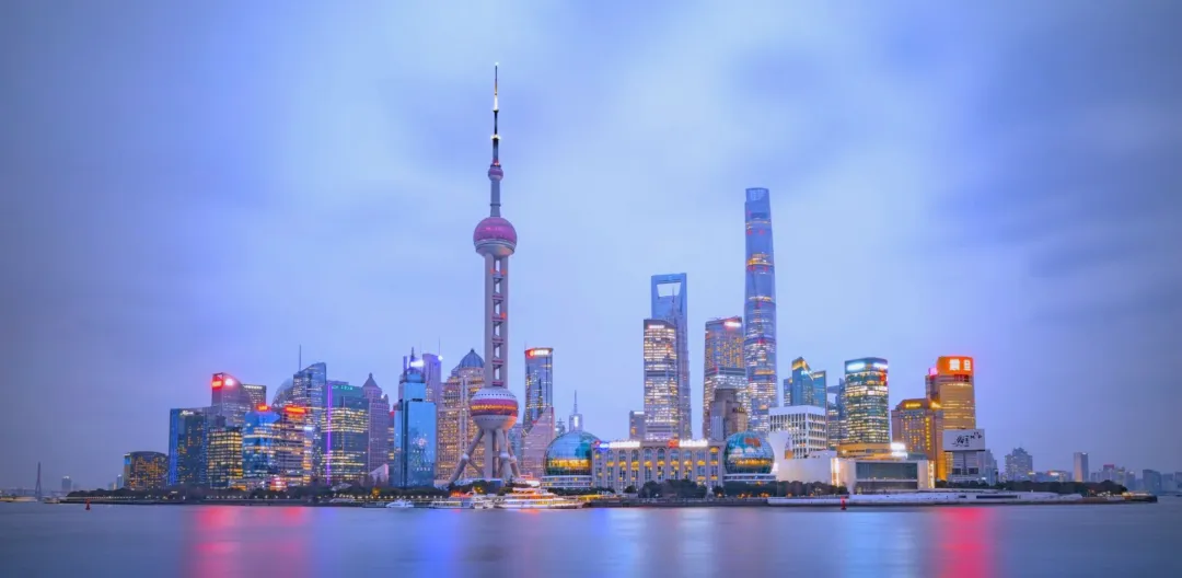 大量俄罗斯人涌入上海,打着旅游的名义,不访外滩不看迪士尼,想干啥?