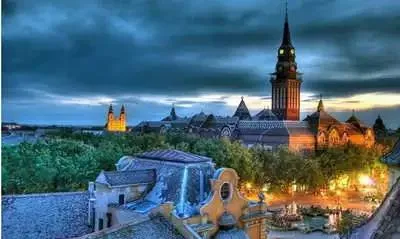 一年国外旅游巧安排!