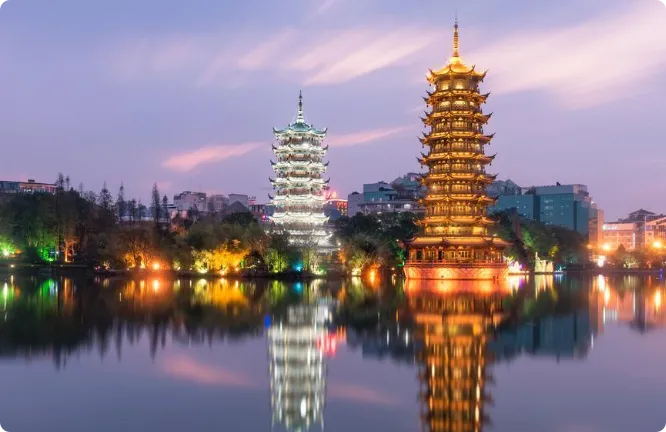 大批安徽人涌入广西桂林,打着旅游的幌子,不吃米粉不看两江四湖,想干哈?