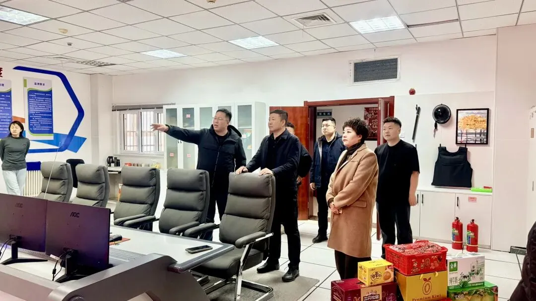 盟文化旅游广电局局长高磊一行深入广播电视监测台开展节前安全生产、安全播出工作督导检查