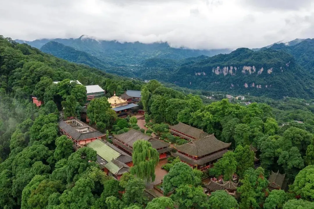 四川峨眉山把全国景区的饭碗给砸了