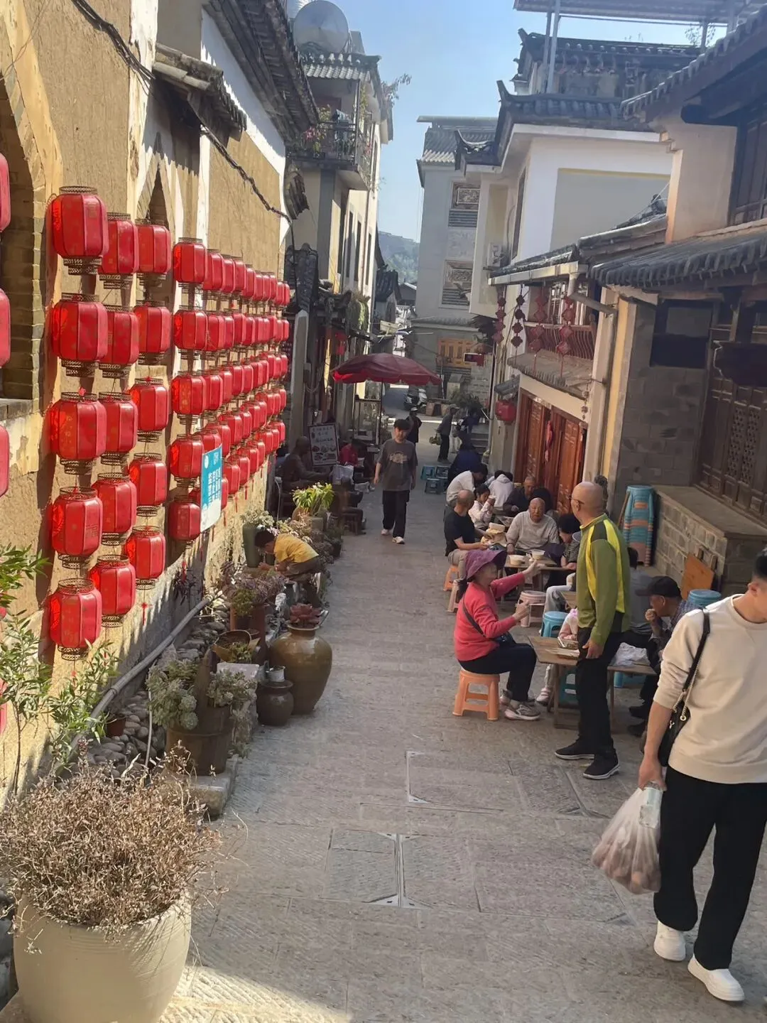 旅游亲历者,昆明→墨江哈尼旅行记:一路繁花,一湖碧水,一程乡愁