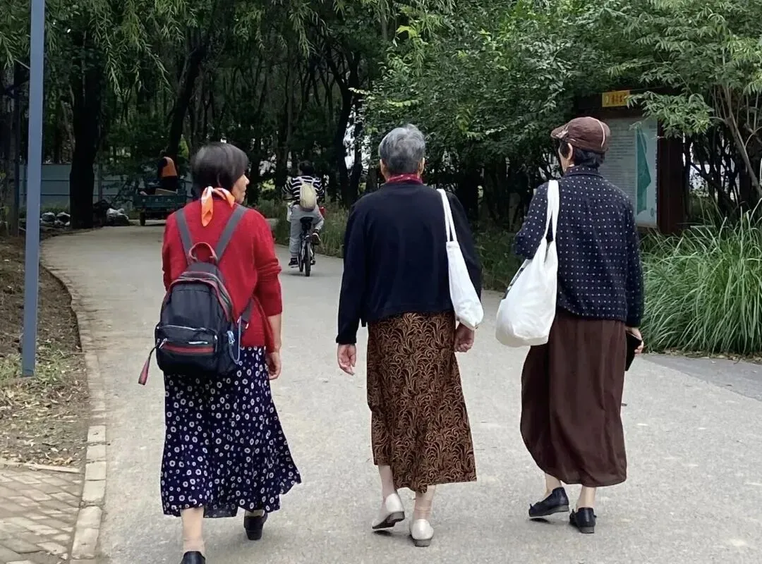 没钱的人出门旅游,基本都有这10大特征,最后一项太真实了