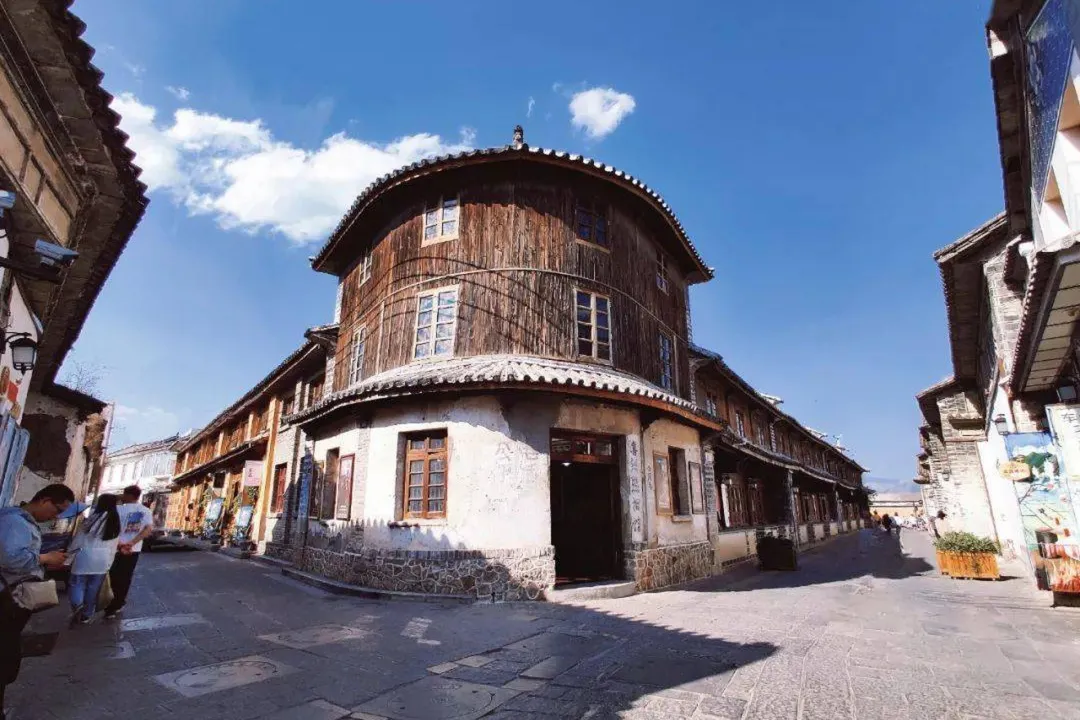 旅游的好处:一个社恐的独白,始于远行,归于自我