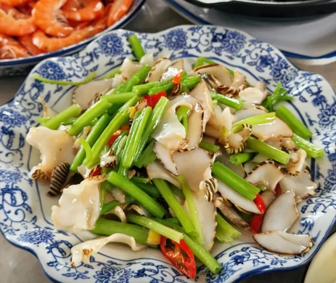 在漳浦旅游时,发现味道做的蛮不错的饭店!治愈了一天的疲劳!