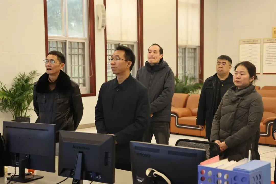 彭洪兵看望慰问崀山景区一线工作人员