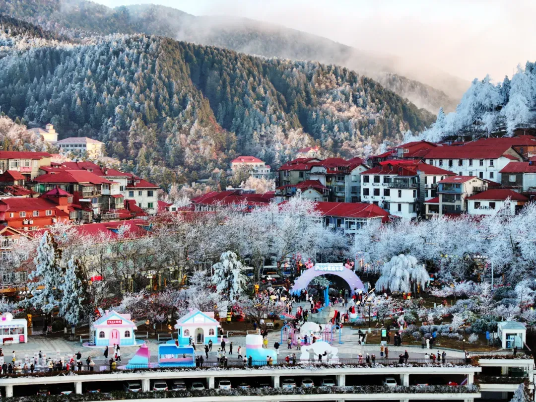 【预约】庐山景区今日预约已满,已采取限流