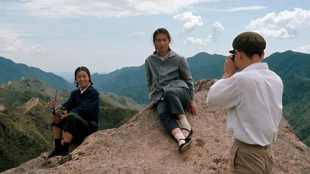 70年代的游客,那时候热门景区人也不少