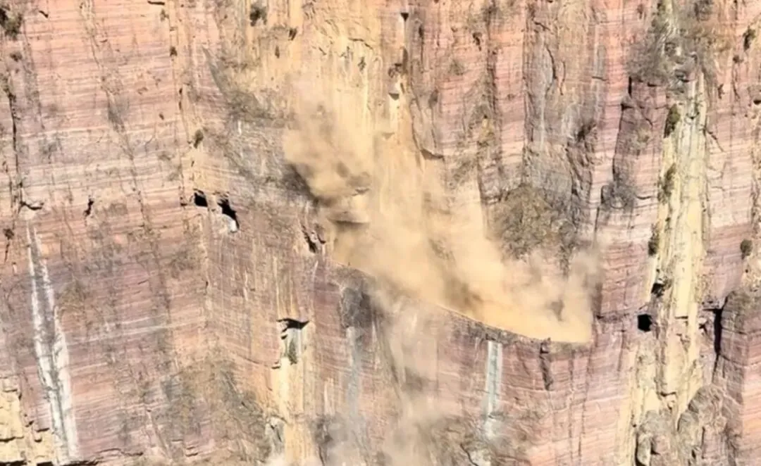 景区回应“郭亮挂壁公路碎石滑落”:长期风化,叠加结冰、升温热胀冷缩所致,无人员伤亡,已恢复通行