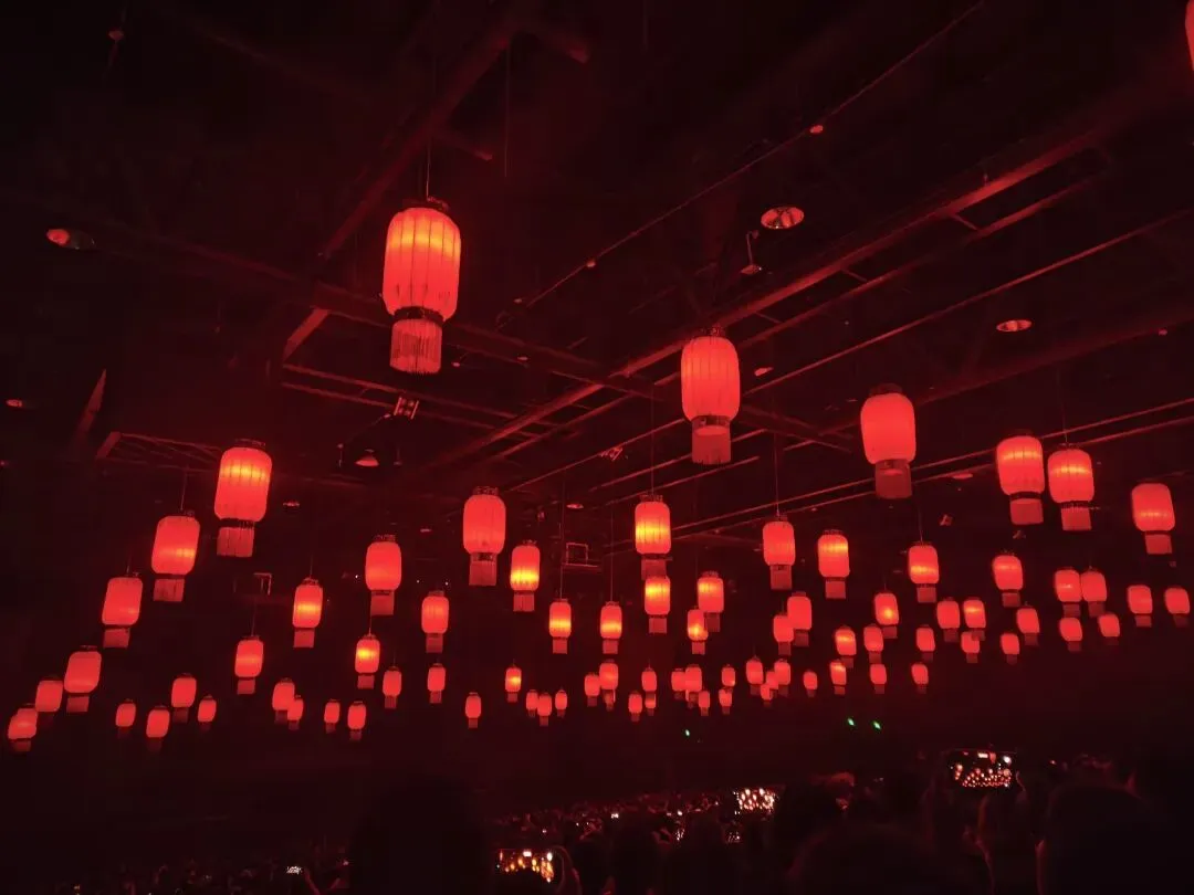 春节景区爆满,走亲戚在降温,催婚也不催了