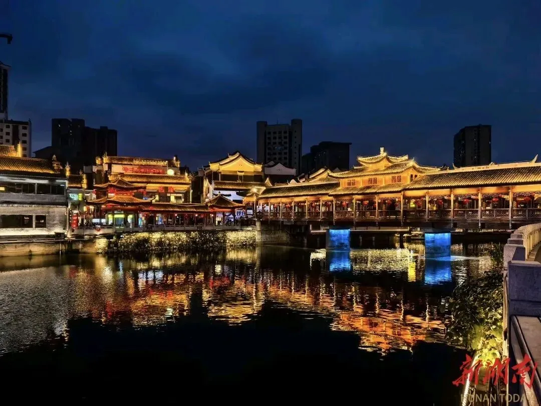 此刻,郴州各大景点均被广东游客占领