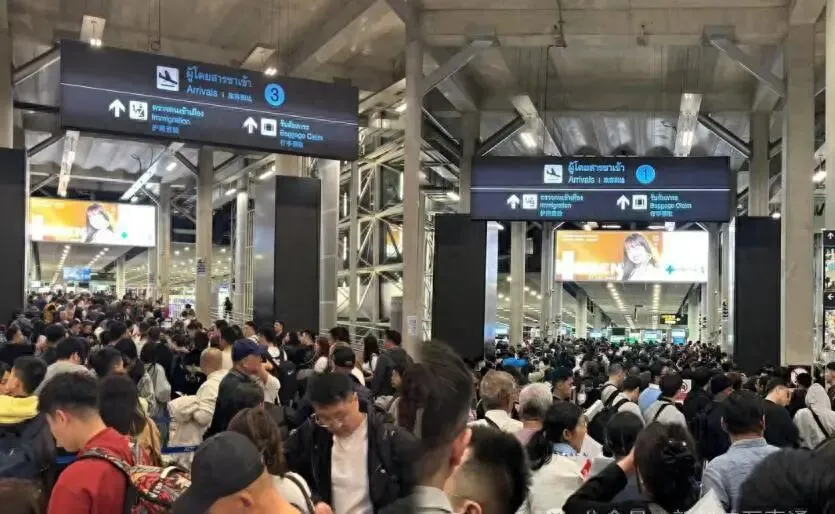 被自己穷笑了!春节去新加坡旅游:入境被罚6000,酒店1.6万一晚