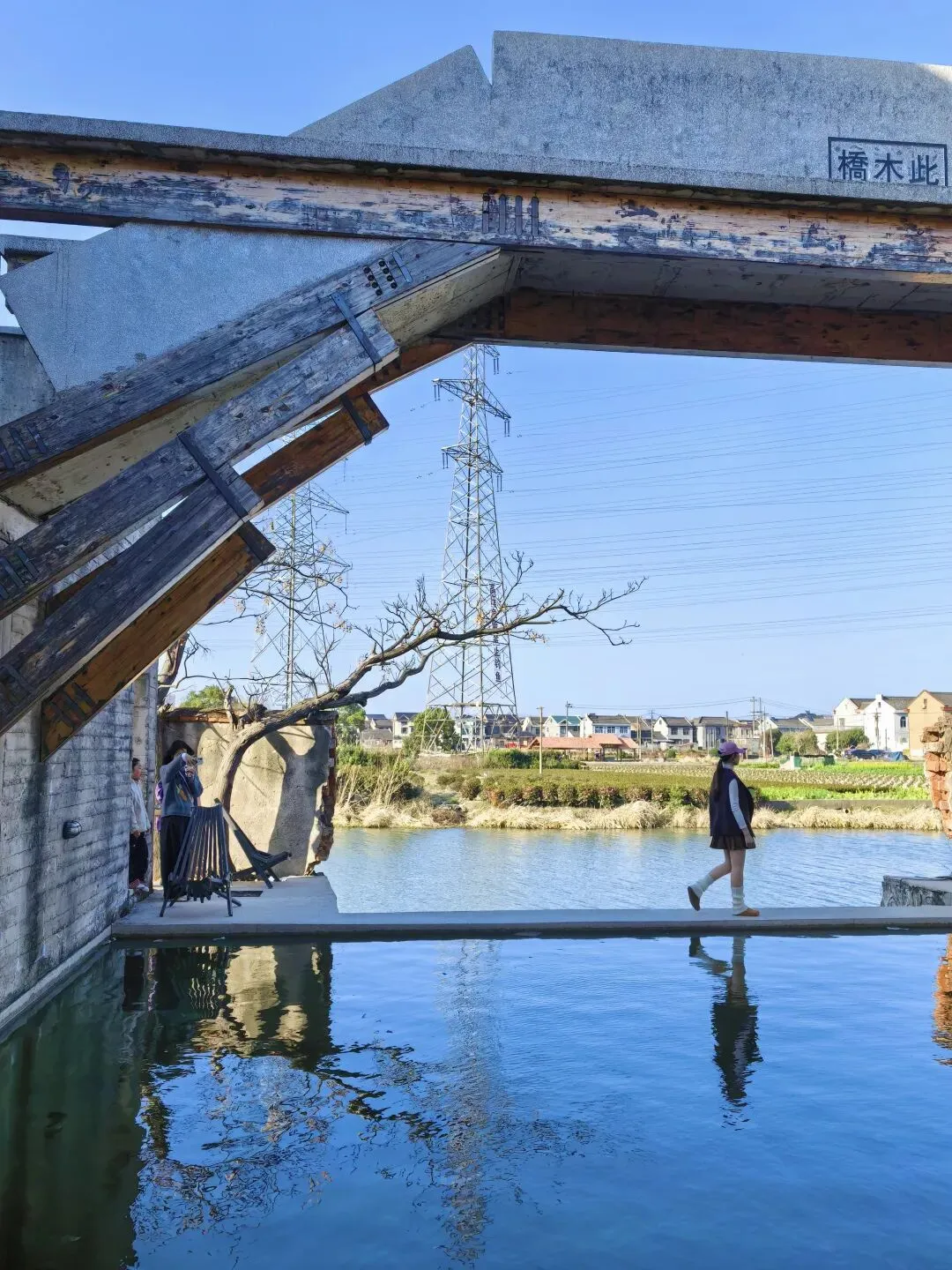 宁波这个免费冷门景点突然火了!藏在北仑山水间的紫石粮仓,乡村美学拉满,出片率100%