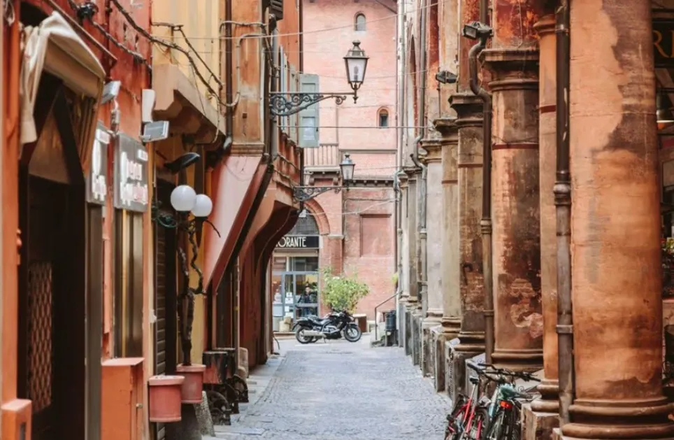 【镜报】旅游网红称意大利这座城市“肮脏”并提前结束假期