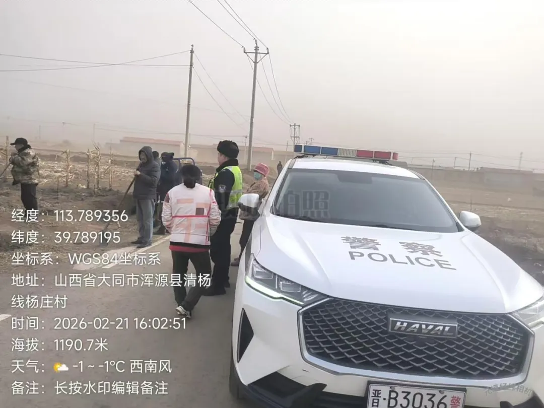 正月初五旅游流量遭遇沙尘袭击 浑源交警全力护航