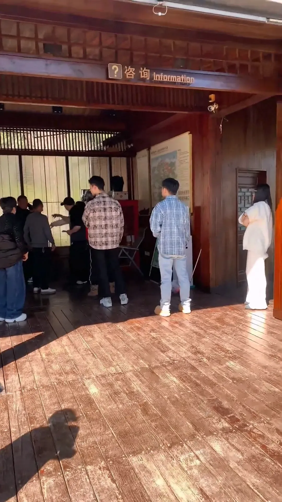 瑞安知名景区一幕!吵起来了