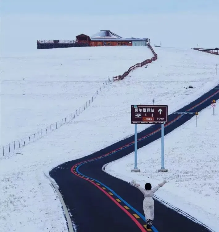 呼伦贝尔大草原·莫尔格勒河景区春节期间旅行盛景