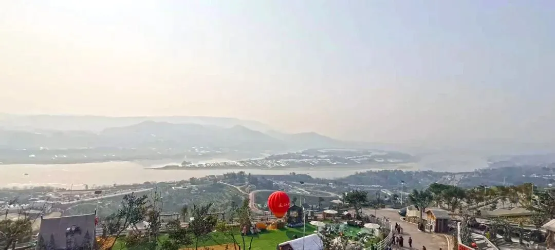 一直旅游到长江上游