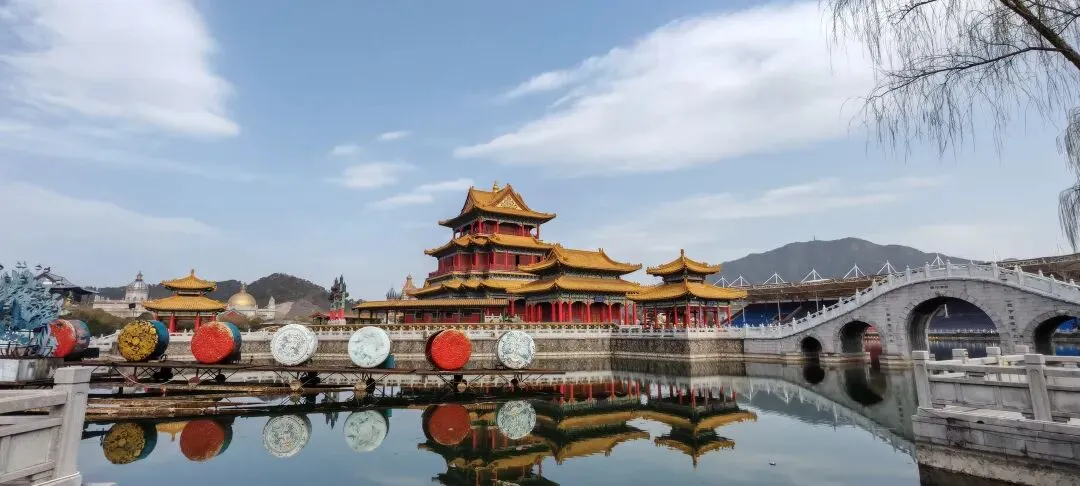 旅游真好,换个地方重新“看人”、“识人”、“爱人”