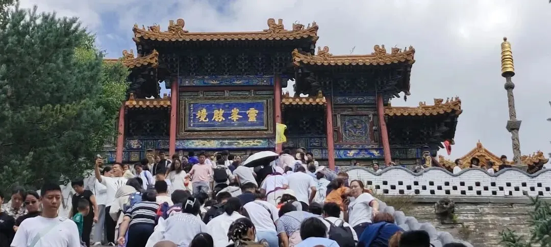 旅游之思:让风景回归本真,让远行不负初心