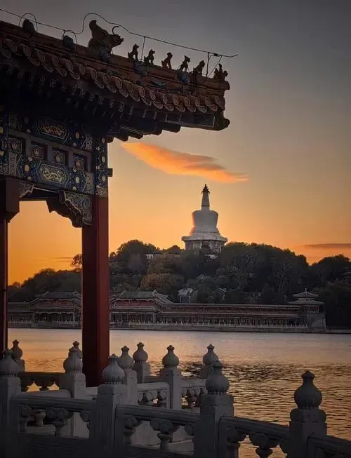 北京:把全国景区饭碗砸漏了,是这皇家气派的古都过年