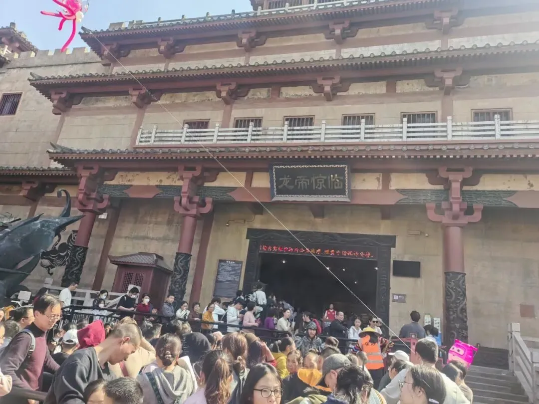 横店的厕所文化超过了大多数景区