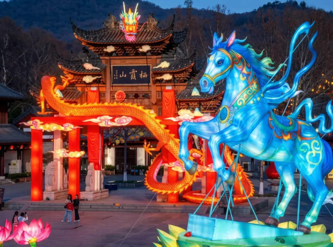 有热闹,没爆点——栖霞山离一线景区的那一步之遥