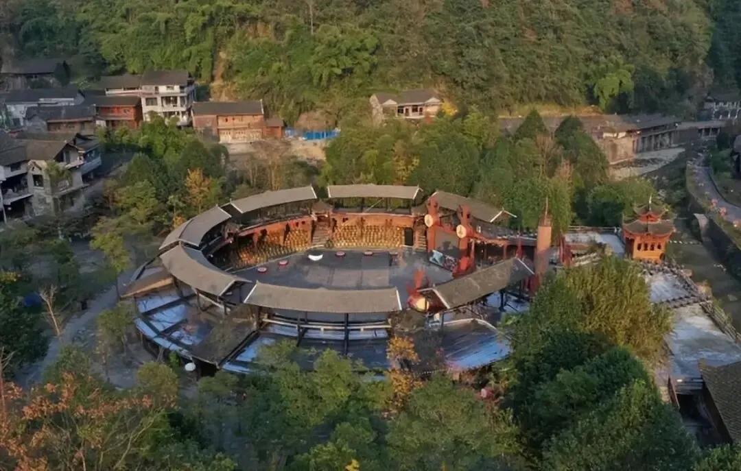 湖南湘西州吉首市把全国景区的饭碗给砸了