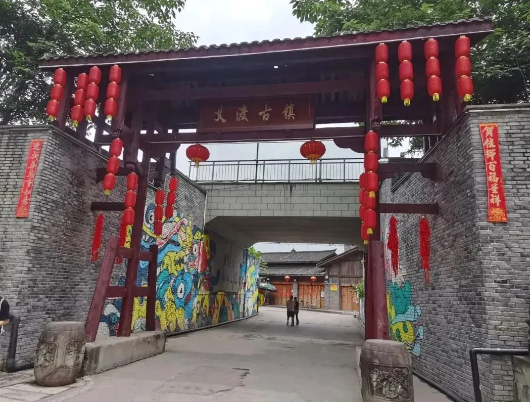 重庆市区最清幽的景点,街道并然有序,古韵建筑,游人寥寥无几!