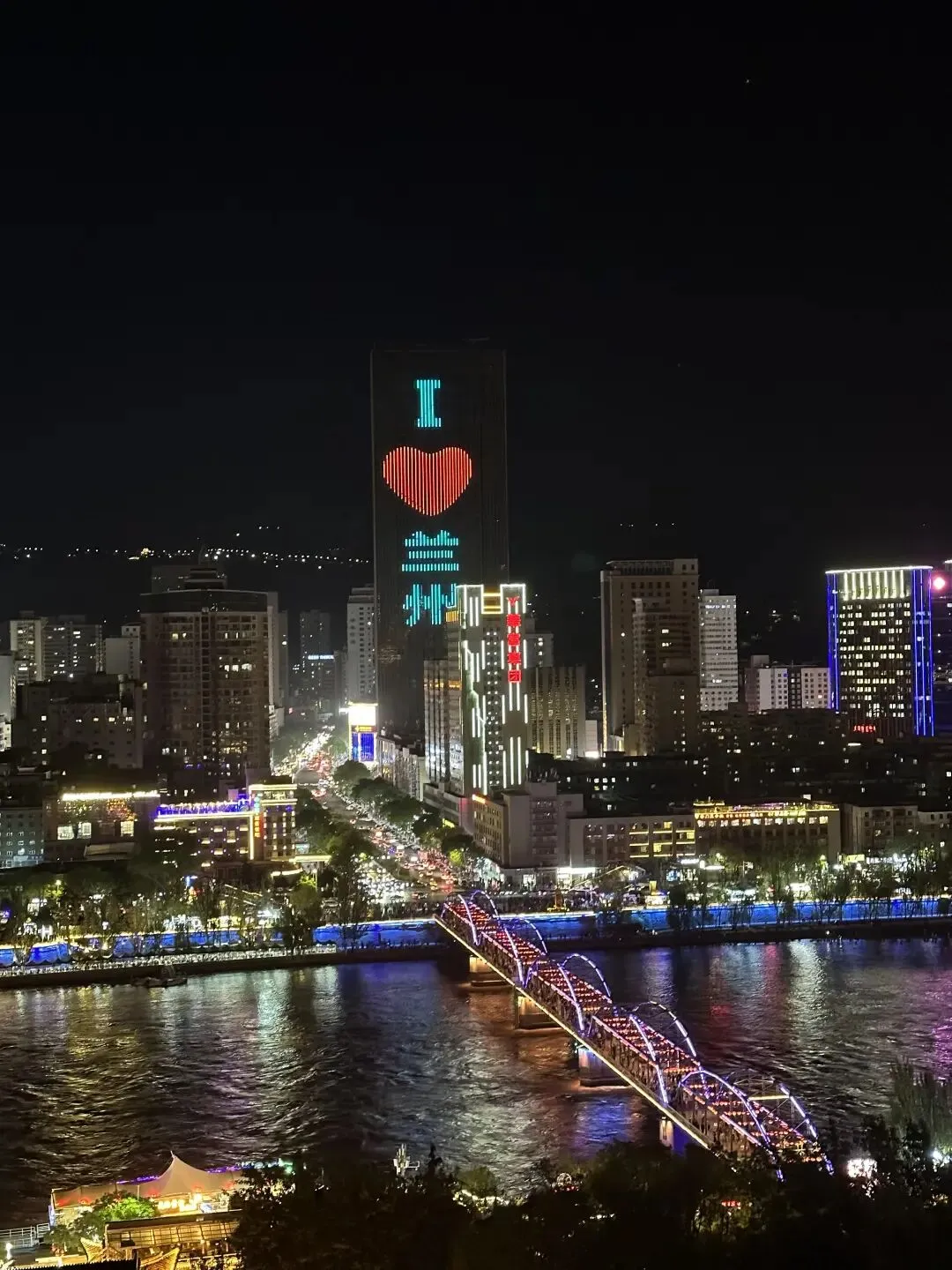 兰州旅游已回,我的消费观崩塌了!!!