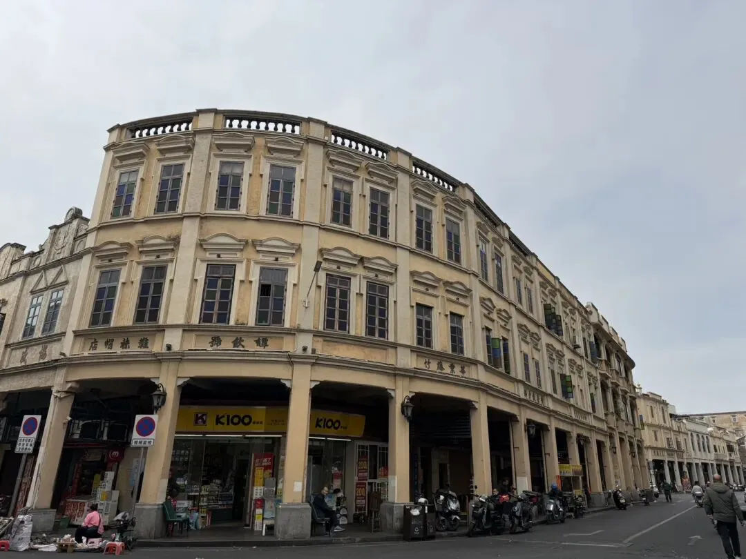 春节反向旅游(二):台山历史文化街区看百年骑楼,感受最浓侨乡烟火气,藏在百年骑楼里的老城慢时光(附少量照片)