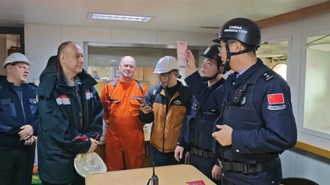 外籍船员“一键”直达景点!边检靠前服务拉动“船员消费”