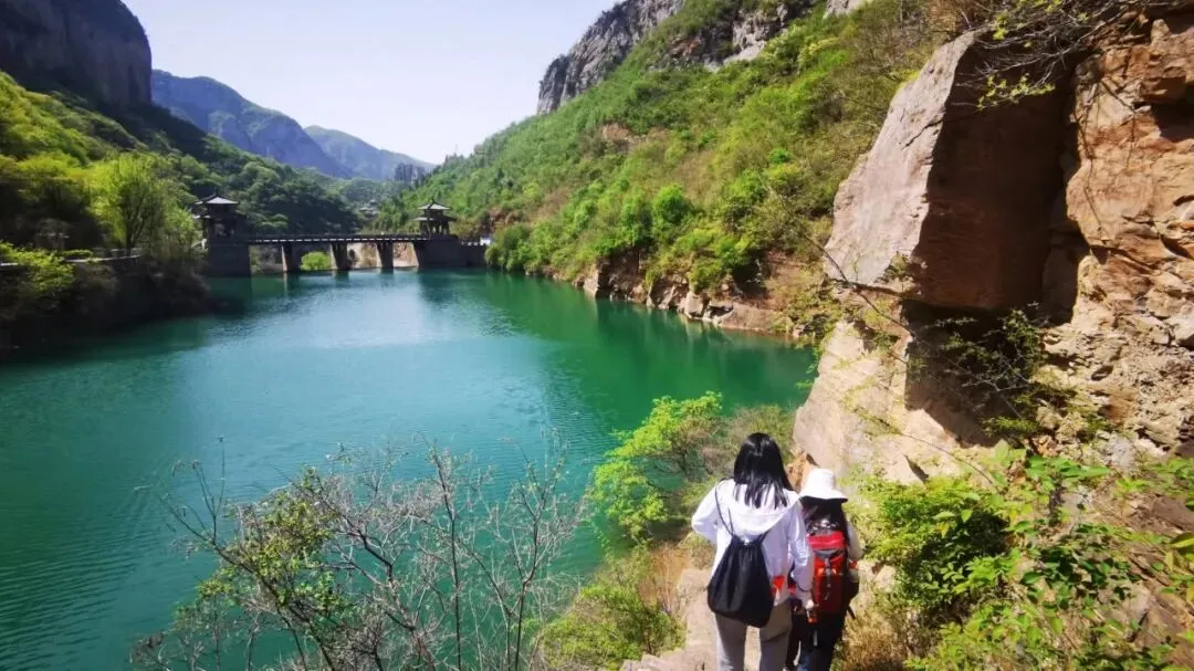 长葛鸿雁户外旅游 || 户外野线 || 3月15号青龙山慈云寺、小挂壁穿越,赏花徒步一日好活动