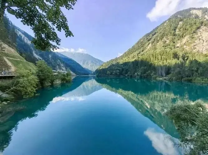 四川九寨沟:把全国景区饭碗砸漏了,是这长达一个月的中国式过年