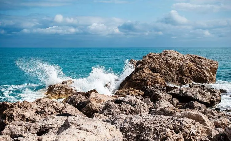 别只知道儋州!龙门激浪这十大绝美景点,去过才懂海岸浪漫!