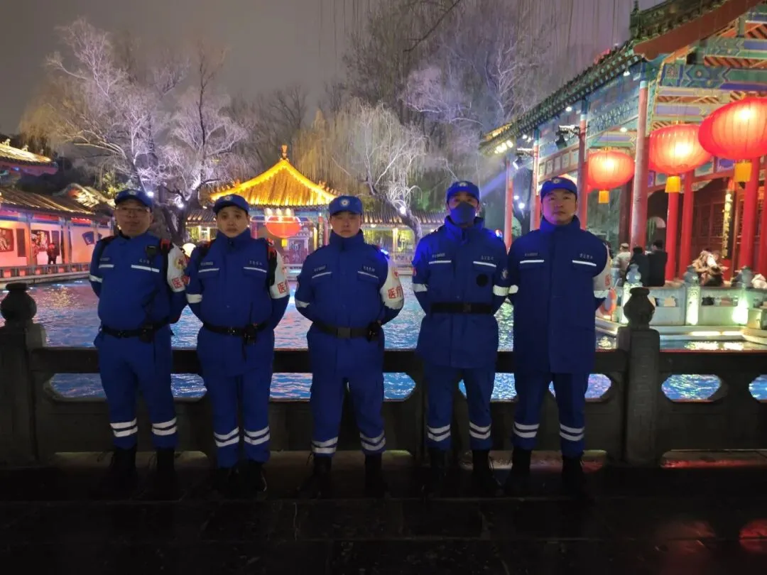 市中区红十字红士救援队圆满完成趵突泉景区灯会医疗保障任务