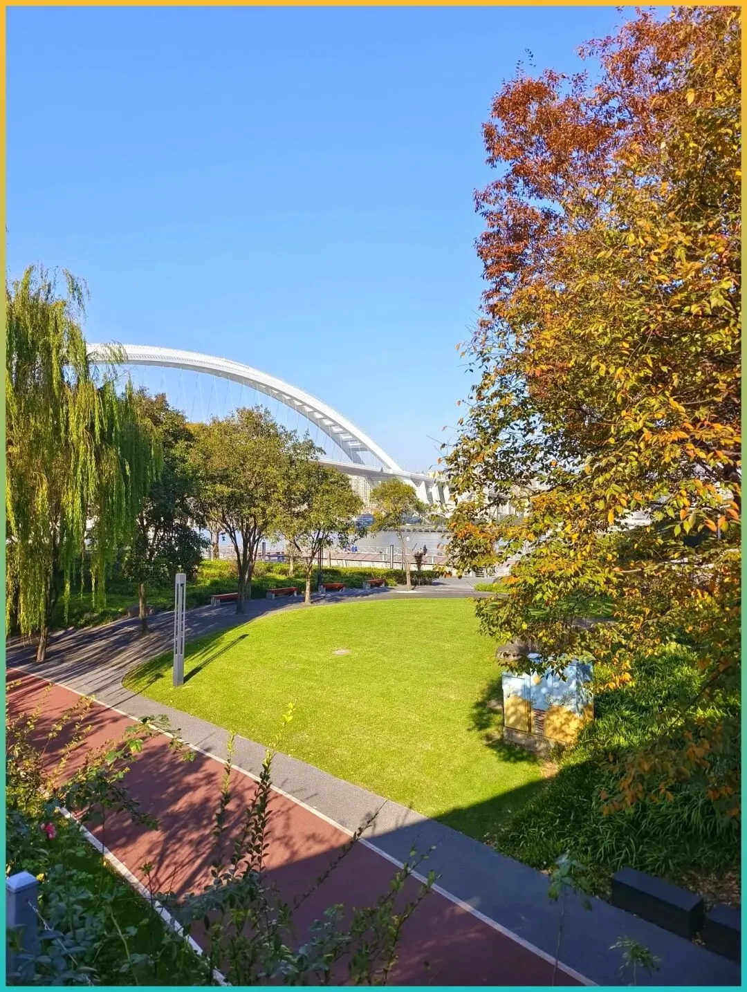 反向旅游太爽了,景美没人!一座被严重低估的春日小城,物价低到你不敢信!