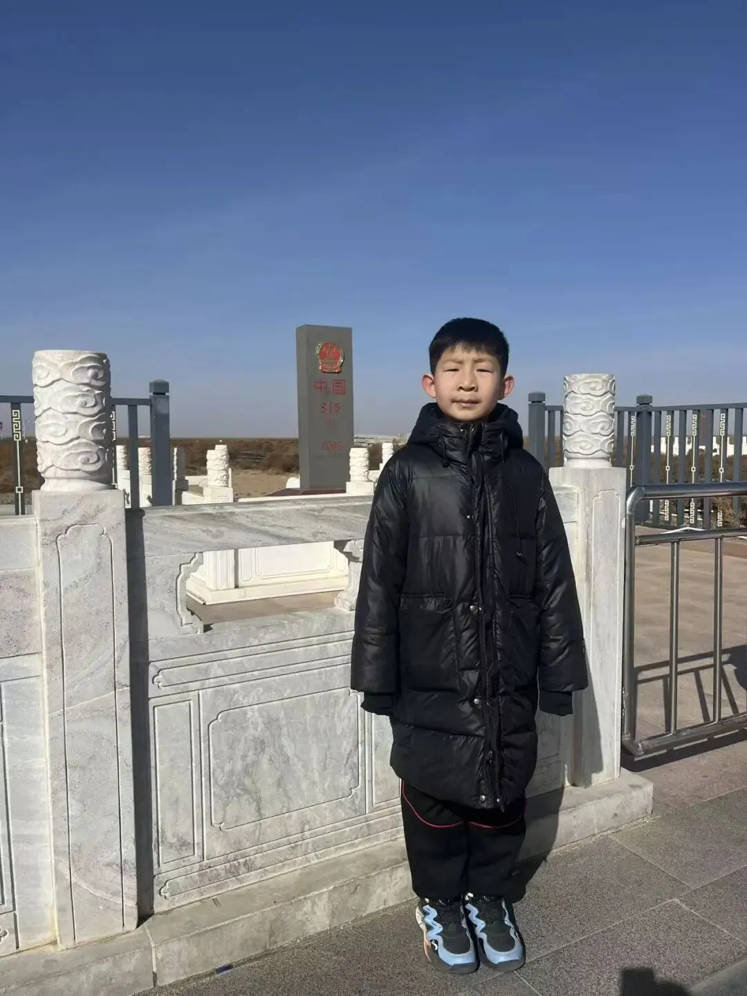 【小记者带你去旅游】小导游:李晨佳(向阳路小学 小记者证编号:2400510001)目的地:二连浩特