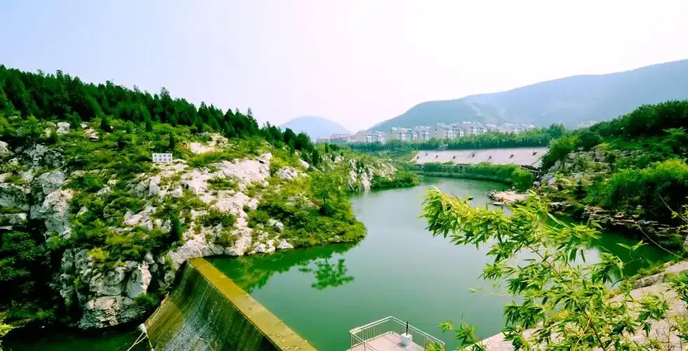 大批韩国人“霸占”济南街头,打着旅游的幌子,不拜千佛山不看趵突泉,到底被啥迷住了?