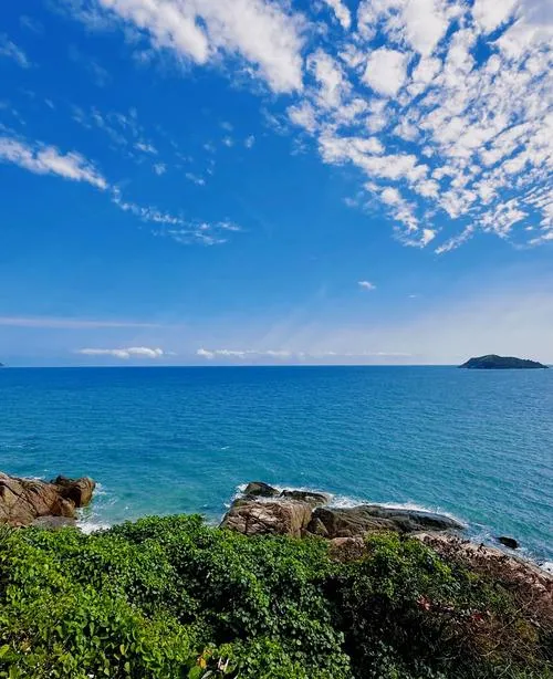 海南风向骤变!万宁再也藏不住,即将爆火!游玩攻略收好!