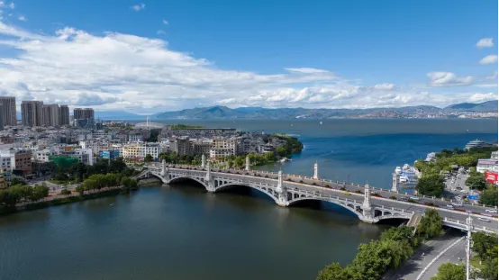 从“旅游”到“旅居”,大理正在成为全国顶流