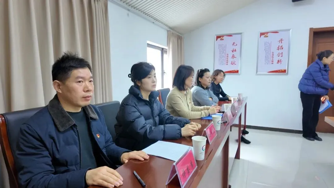 商丘市日月湖景区开展“巾帼绽芳华 奋进新时代”知识竞赛活动