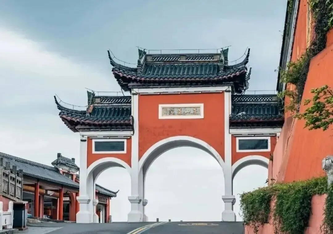 扬中—茅山景区直通车