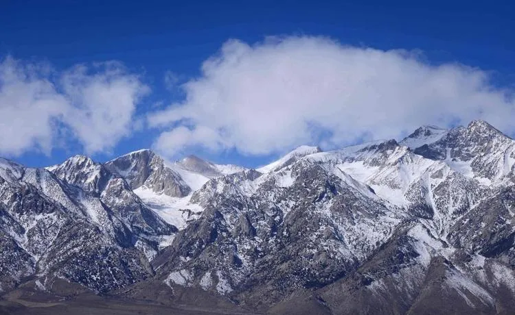 和田著名的旅游景点——昆仑山国家地质公园