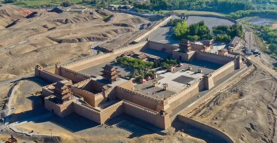 嘉峪关著名的旅游景点——嘉峪关关城