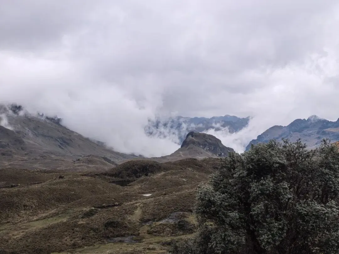 南美48天旅游日记(三十):昆卡 → 瓜亚基尔(厄瓜多尔) → 利马(秘鲁)