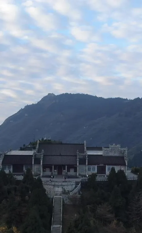 天门著名的旅游景点——南湖