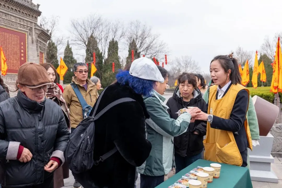 洪洞大槐树景区“三八”节特惠巾帼风采绽放槐荫