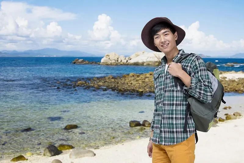 撕开“网红景点”的遮羞布:为什么越穷的地方,越藏着最顶级的风景?