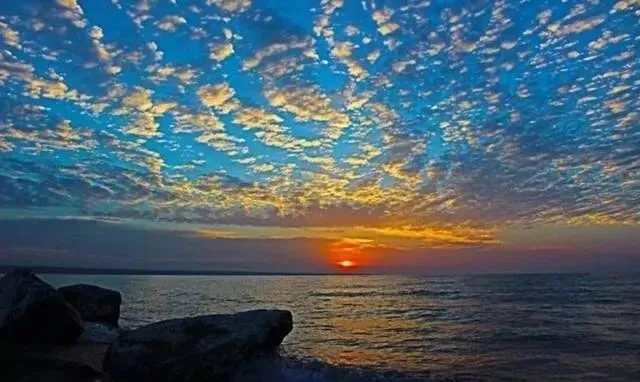 青海旅游攻略大全(必玩景点+美食+交通+住宿)